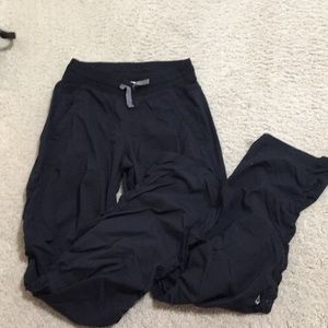 Black track pans ivivva